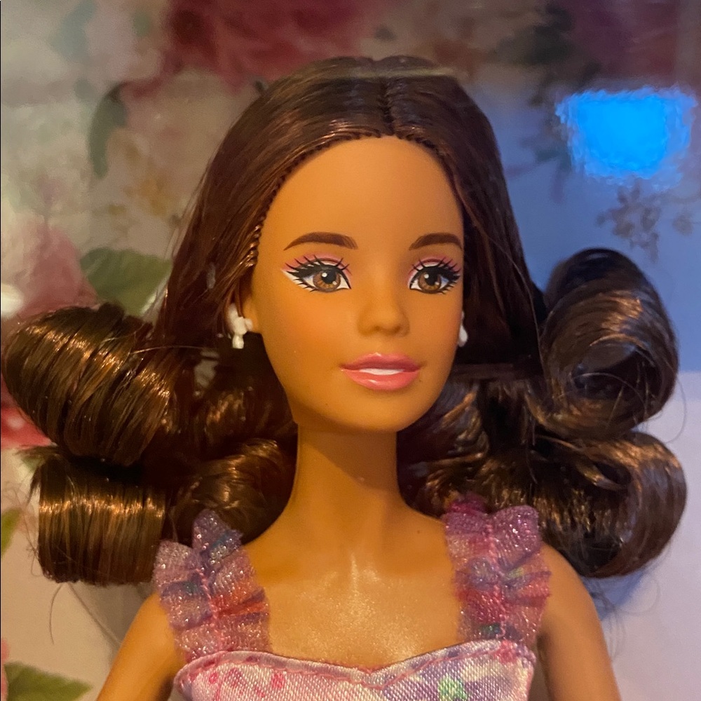 BRAND NEW IN BOX 2023 Barbie Signature Birthday Wishes Doll